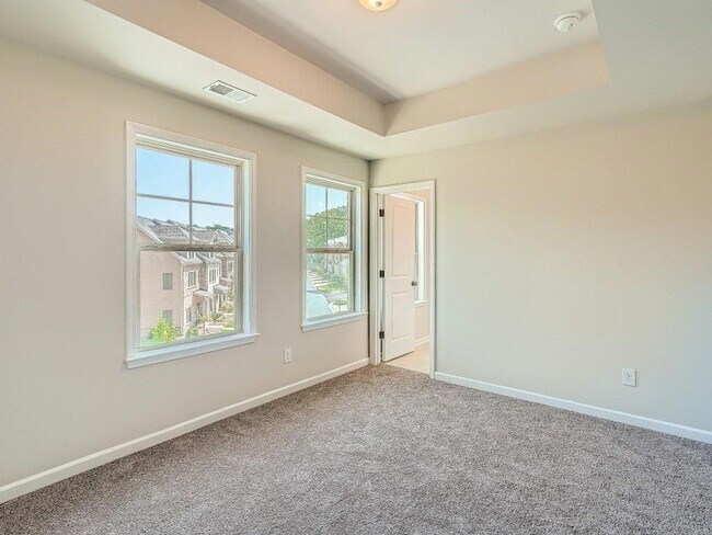 Building Photo - 3537 Hidden Valley Cir
