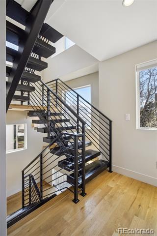 Building Photo - 1386 Zenobia St