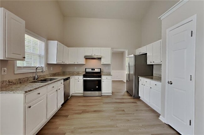 Building Photo - 1096 Sham Pointe Dr