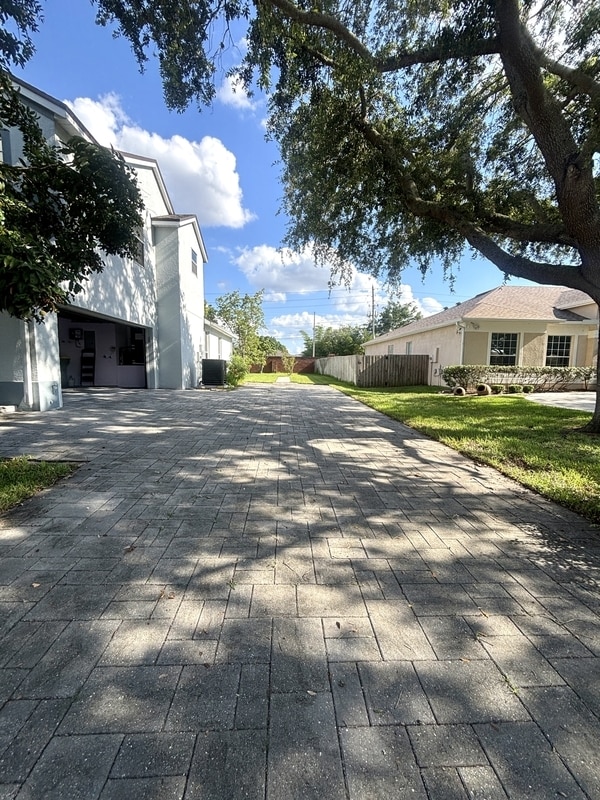 Building Photo - 6561 Franconia Dr