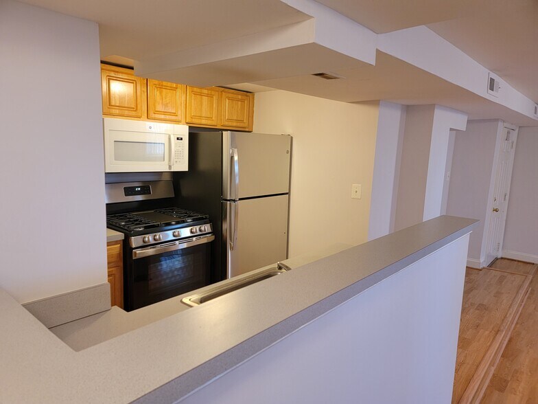 Building Photo - 330 Rhode Island Ave NE