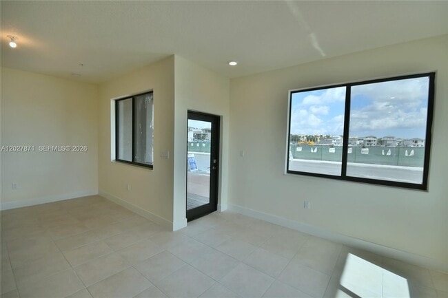 Building Photo - 4700 NW 84th Ave