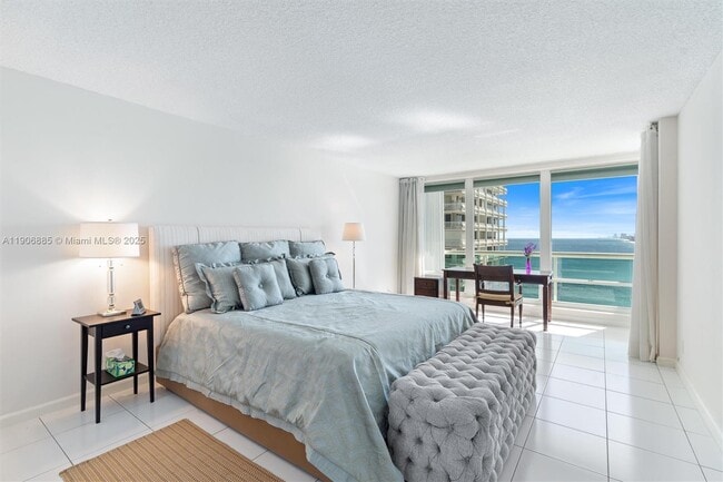 Building Photo - 2100 S Ocean Ln