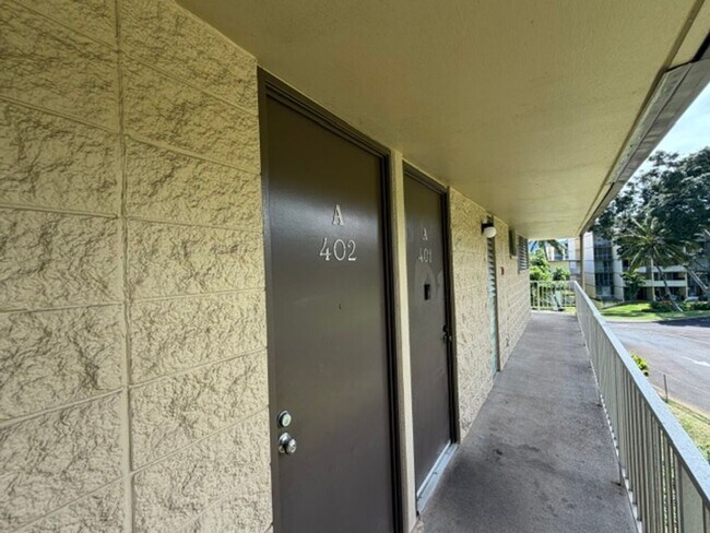 Building Photo - Beautiful Setting for this Two Bedroom, One Bath Unit Only Minutes Away from Wheeler AB and Schof...