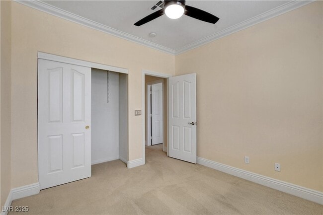 Building Photo - 493 Grassrange Ln