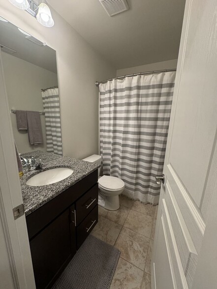 Building Photo - 2948 Glenbar Cir