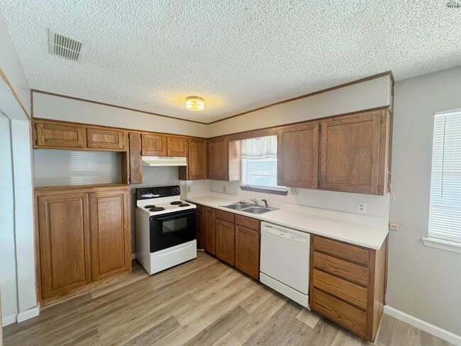 Building Photo - 1407 Hunt St