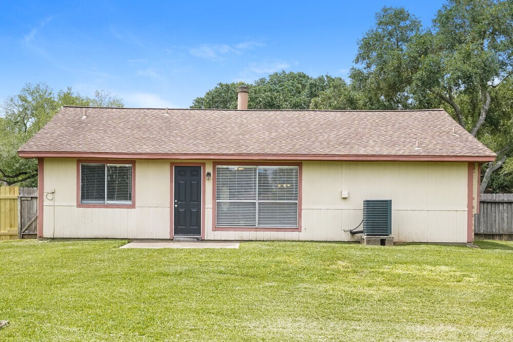 Building Photo - 518 Magnolia Bend St
