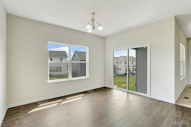 Building Photo - 810 Colony Rdg Ct