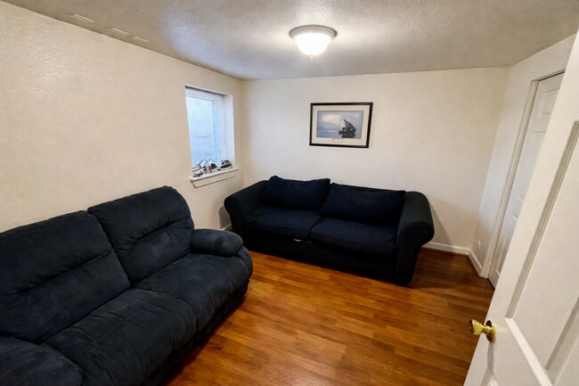 Building Photo - 617 S Jefferson St