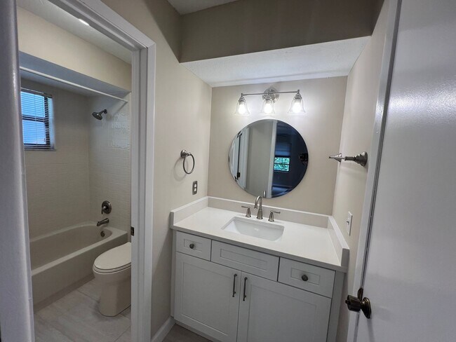 Building Photo - Beautiful 3-Bedroom Home in Winter Springs...