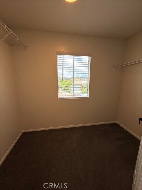 Building Photo - 25865 Lake Shore Ln