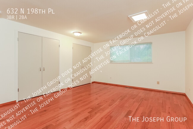 Building Photo - 632 N 198th Pl
