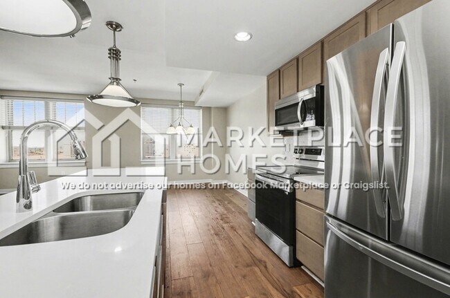 Building Photo - 525 W Lafayette Blvd