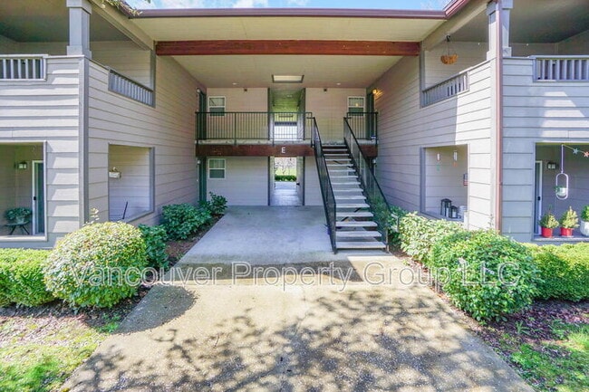 Building Photo - 14019 NE 20th Ave