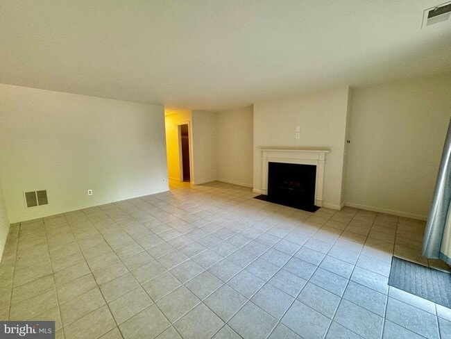 Building Photo - 4878 10th St S