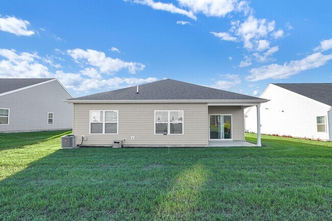 Building Photo - 272 Mannaseh Dr W