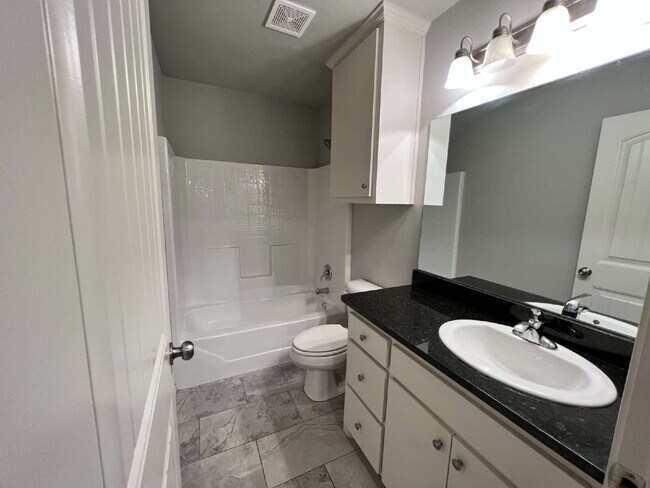 Building Photo - Southwest Lubbock Duplex in Cooper School District