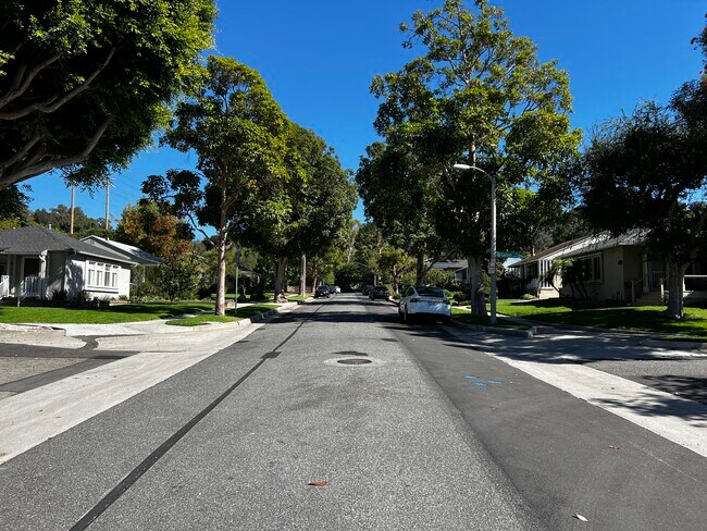 Building Photo - 10716 Northgate St