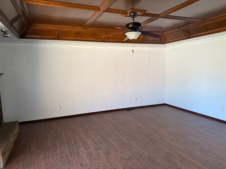 Building Photo - 13221 Marsh Ln