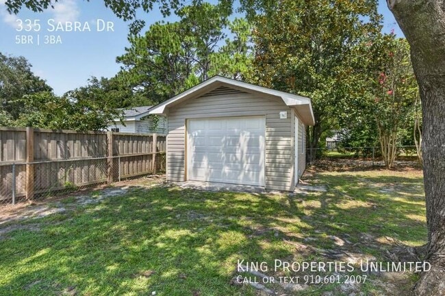 Building Photo - 335 Sabra Dr