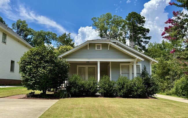 Primary Photo - 2100 Nation Ave