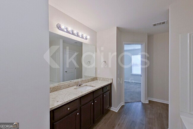 Building Photo - 113 Ebenezer Blf Wy