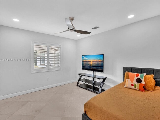 Building Photo - 6920 SW 182nd Way