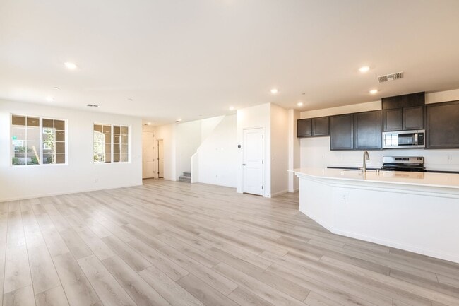 Building Photo - Brand New 2025 Home with 3 bedrooms,  3 ba...