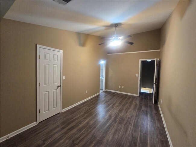 Building Photo - 3222 Hidden Cove Cir NW