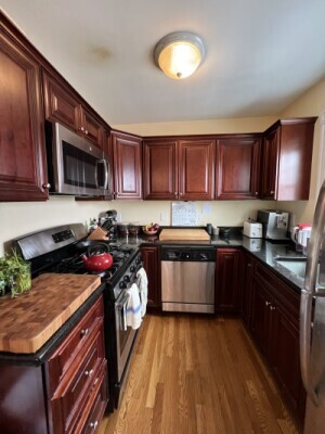 Primary Photo - 25 White St