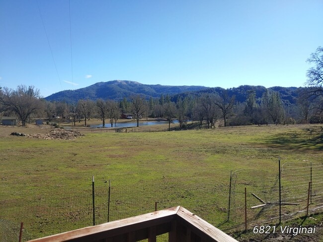 Building Photo - Rental on Cobb Mountain !