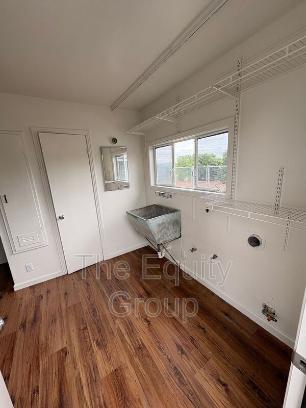 Building Photo - 14519 Avenue 416