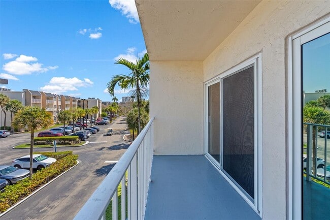 Building Photo - 7765 SW 86th St