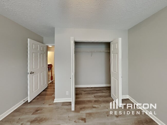 Building Photo - 1022 Ridge Trail