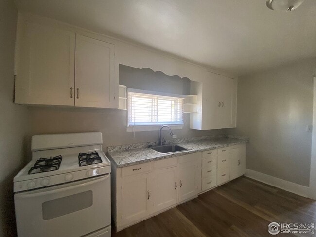 Building Photo - Cozy 1 bedroom - Available NOW!