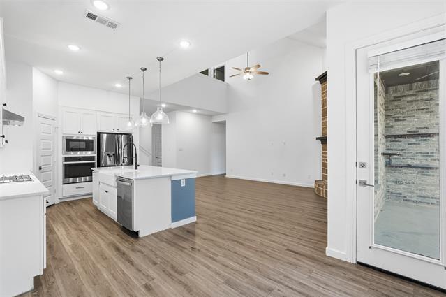 Building Photo - 5737 Miriam Dr