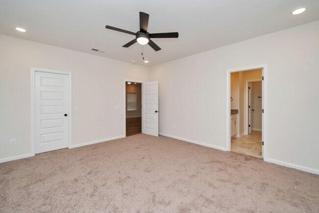 Building Photo - 2241 Headrick Rd