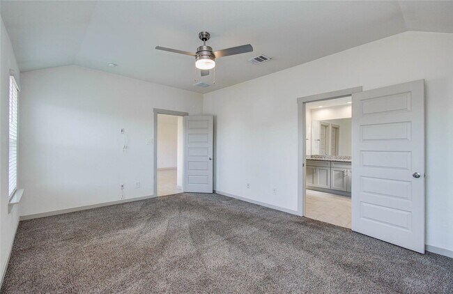 Building Photo - Natchez Trace, Fresno, TX 77545 - 4 BR 2 BA single-family home