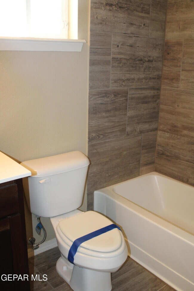 Building Photo - 11673 Flor Celosia