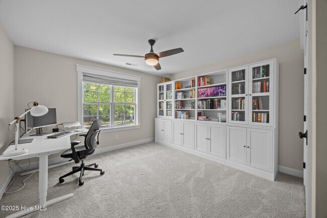 Building Photo - 3506 Sir James Ln