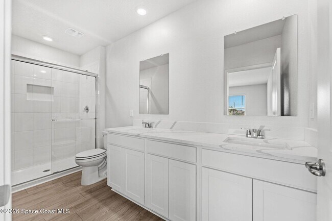 Building Photo - 9732 Venetian Sq