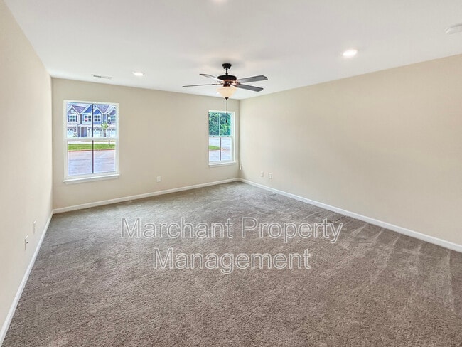 Building Photo - 106 Muir Way