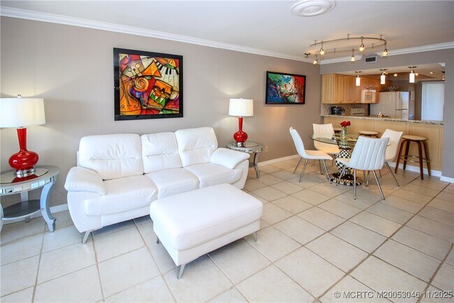 Building Photo - 4720 NE Sandpebble Trce