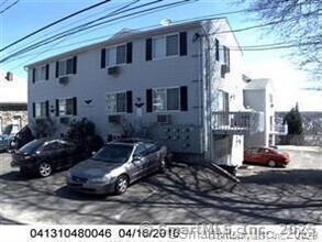 Building Photo - 671 Wilson St