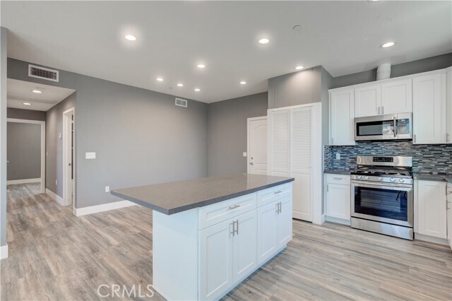 Building Photo - 3626 S Cimarron St