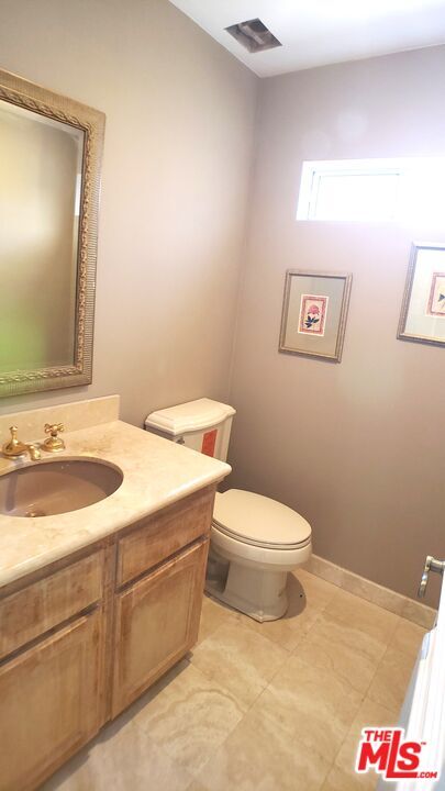 Building Photo - 3873 Beverly Ridge Dr