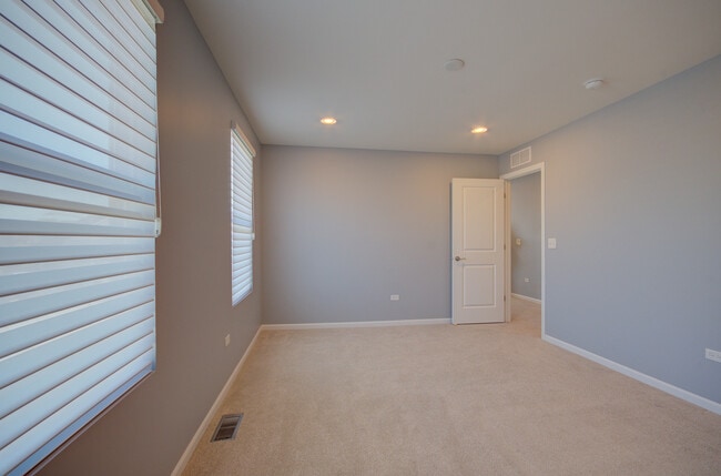 Building Photo - 15728 Brookshore Dr