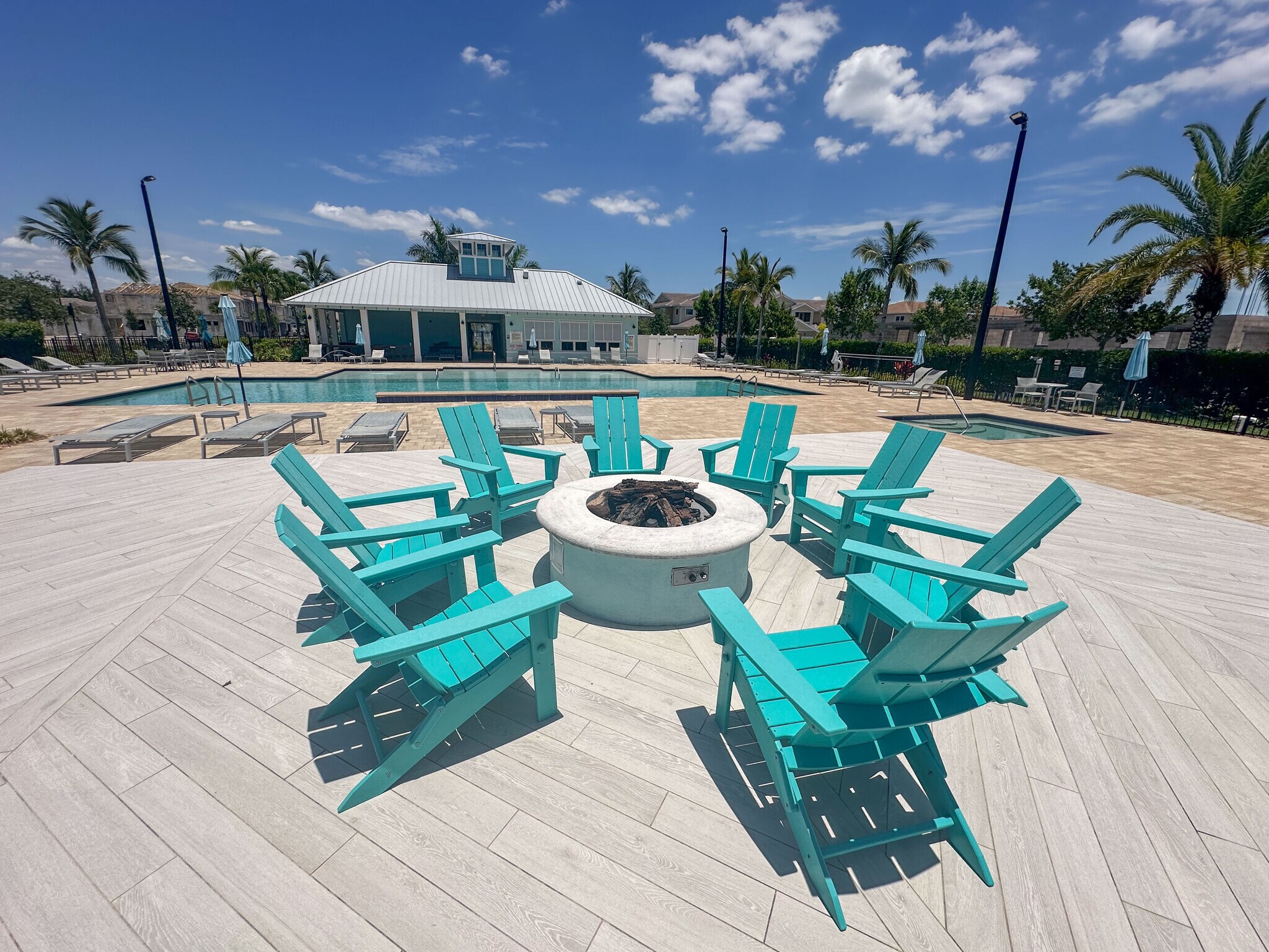 Building Photo - 4551 Arboretum Cir