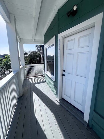 Building Photo - 1301 Adeline St